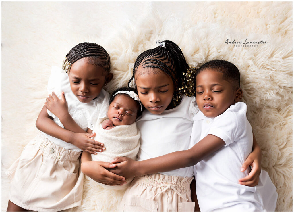 newborn portraits with three siblings 1